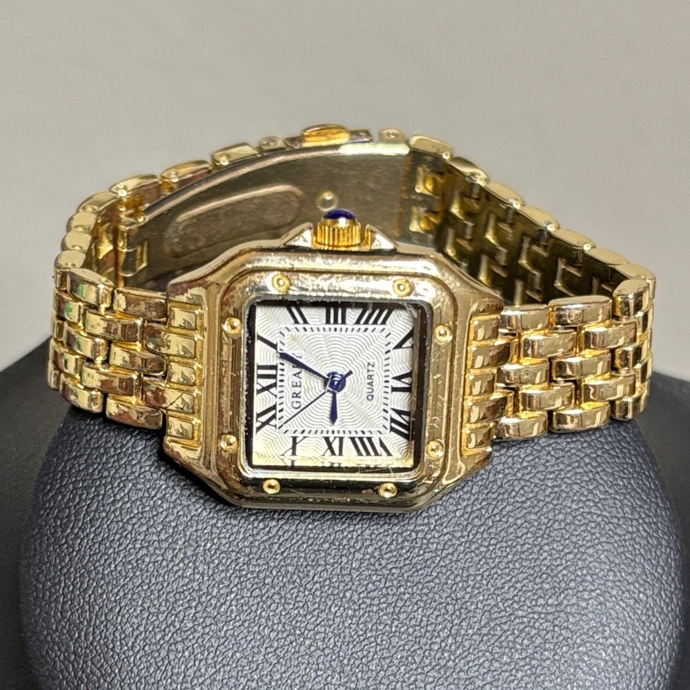 Grealy Classic Gold Watch WORKING with Blue Accent